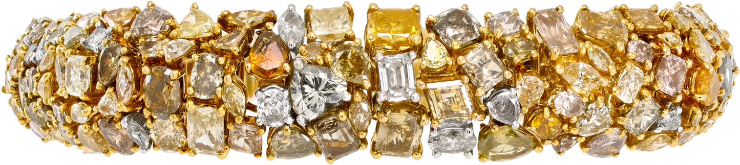 Mosaic yellow diamonds 18k yellow gold bracelet with 30.52 carats