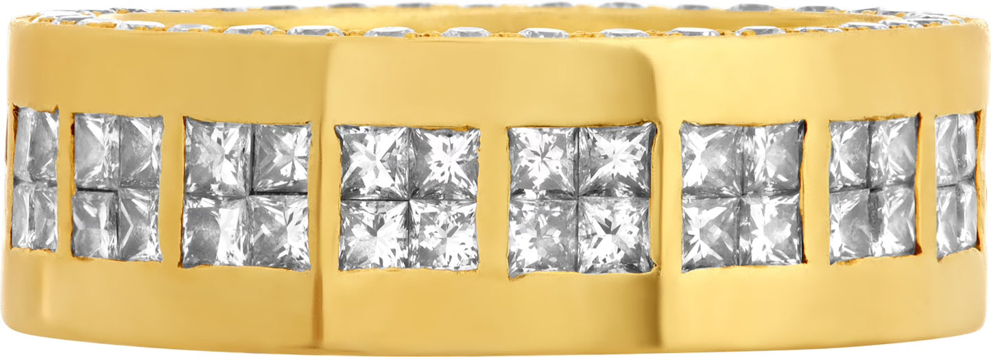 Wide band in 18k yellow gold with approximately 2.16 carats in diamonds